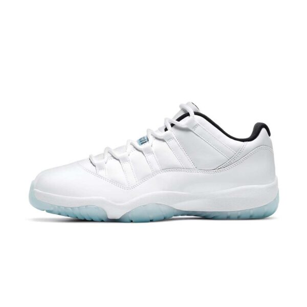 Réécrit : Legend Blue AJ 11 Low Retro