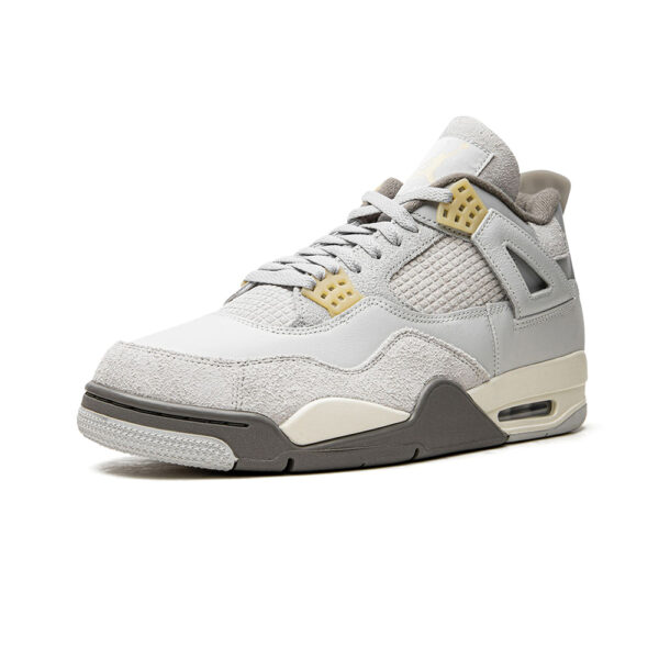 Nouvelle version : AJ 4 Craft en Photon Dust Colorway (en anglais) – Image 4