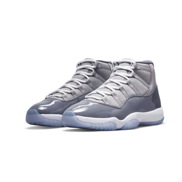 AJ 11 Retro COOL GREY : un style épuré – Image 2