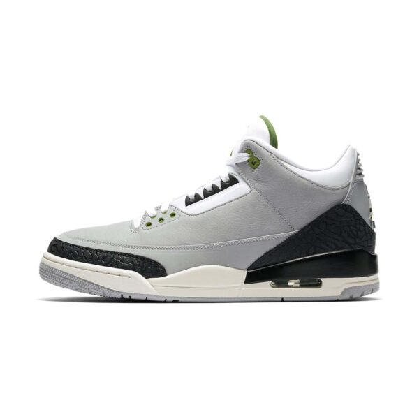 AJ 3 Retro 'Chlorophyll' Sneakers