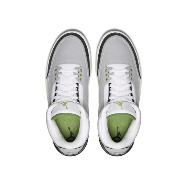 AJ 3 Retro 'Chlorophyll' Sneakers – Image 4