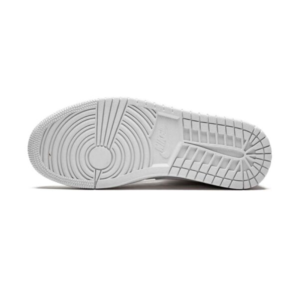 Propre et net AJ 1 Mid 'Triple White' – Image 5