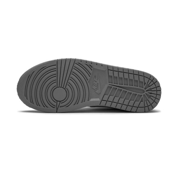 AJ 1 Mid 'Light Smoke Grey' - Élégant et stylé – Image 5
