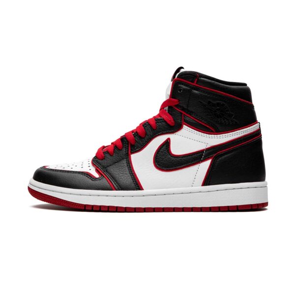 Air Jôrdàn 1 'Bloodline/Meant To Fly' (en anglais)