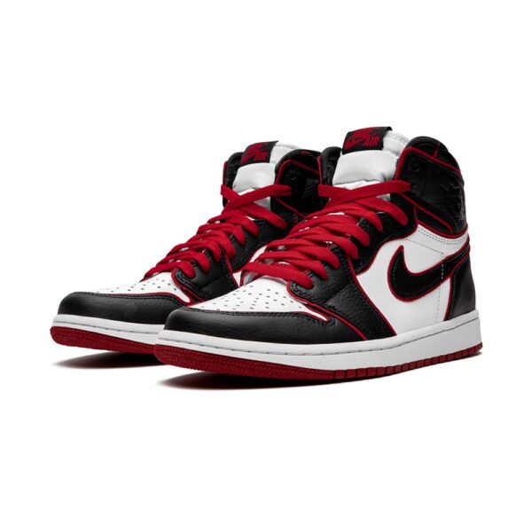 Air Jôrdàn 1 'Bloodline/Meant To Fly' (en anglais) – Image 2