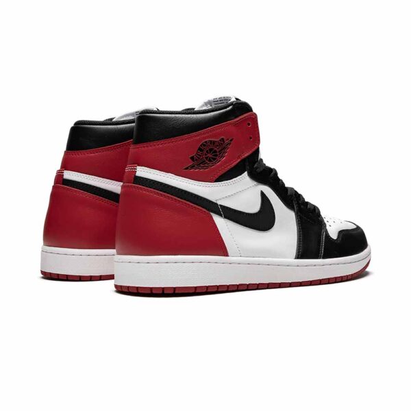 AJ 1 Retro High OG 'Black Toe' Sneakers – Image 4