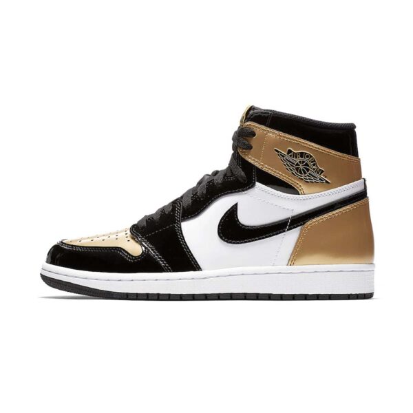 AJ 1 NRG en or