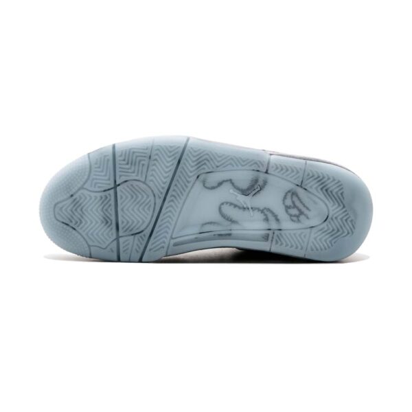 KAWS x AJ 4 Retro – Image 5