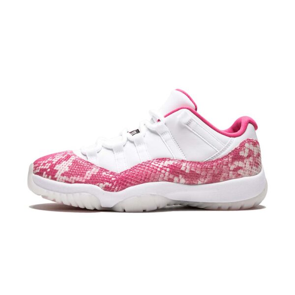Low WMNS Pink Snake 11s : Retro Chic