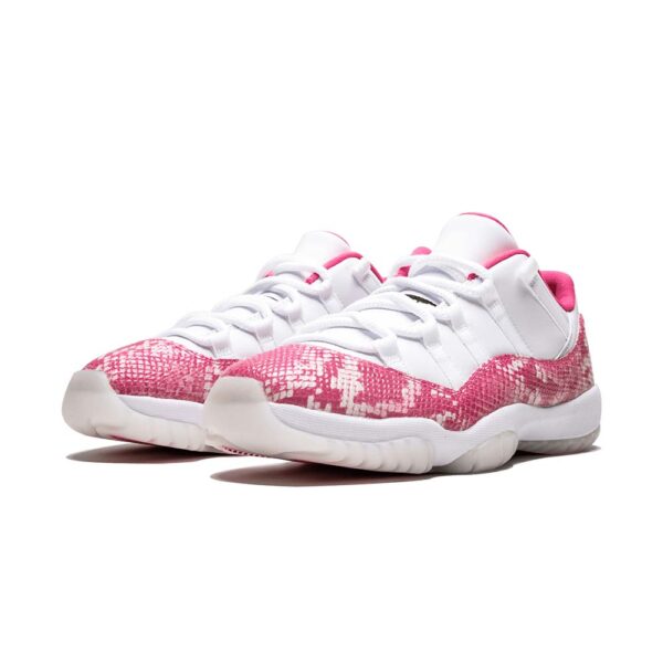 Low WMNS Pink Snake 11s : Retro Chic – Image 2