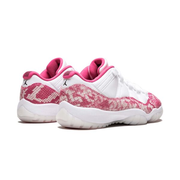 Low WMNS Pink Snake 11s : Retro Chic – Image 3
