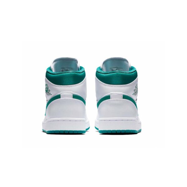Voici la AJ 1 Mid 'Mystic Green' – Image 3
