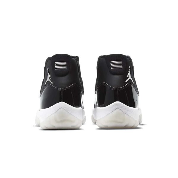 AJ 11 'Clear Black' Retro – Image 5