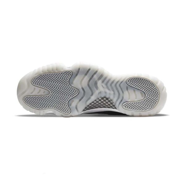 AJ 11 'Clear Black' Retro – Image 6