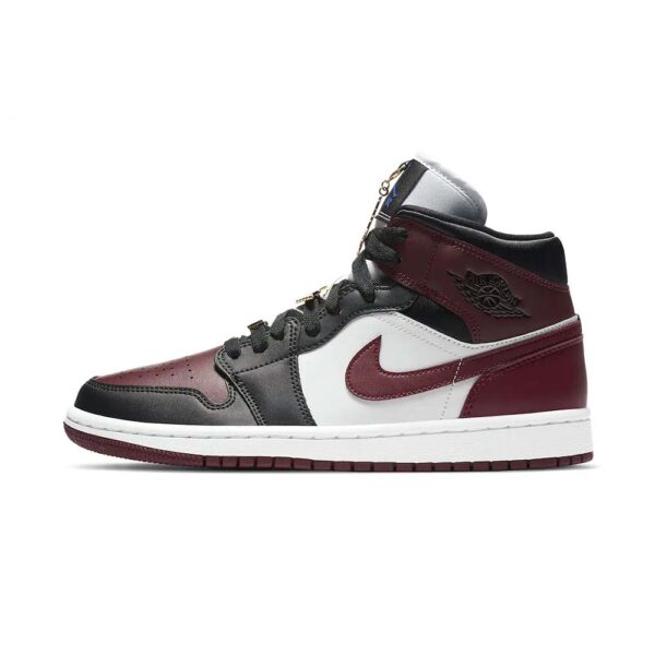Golden Pendants Wmns AJ 1 Mid SE