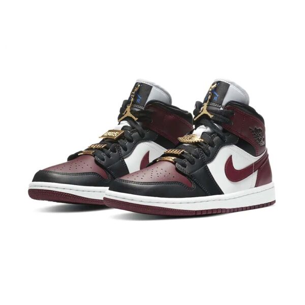 Golden Pendants Wmns AJ 1 Mid SE – Image 2