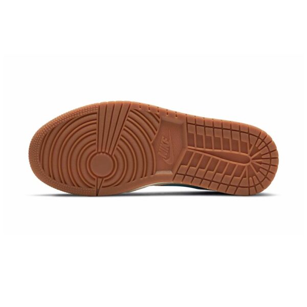 AJ 1 Mid 'Familia' DC1426 100 – Image 5