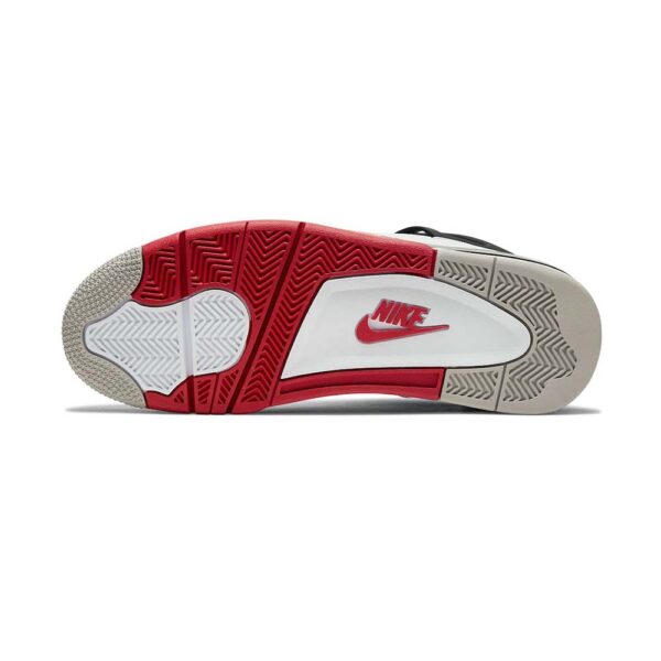 AJ 4 OG 'Fire Red' Retro - Un classique remis au goût du jour – Image 5